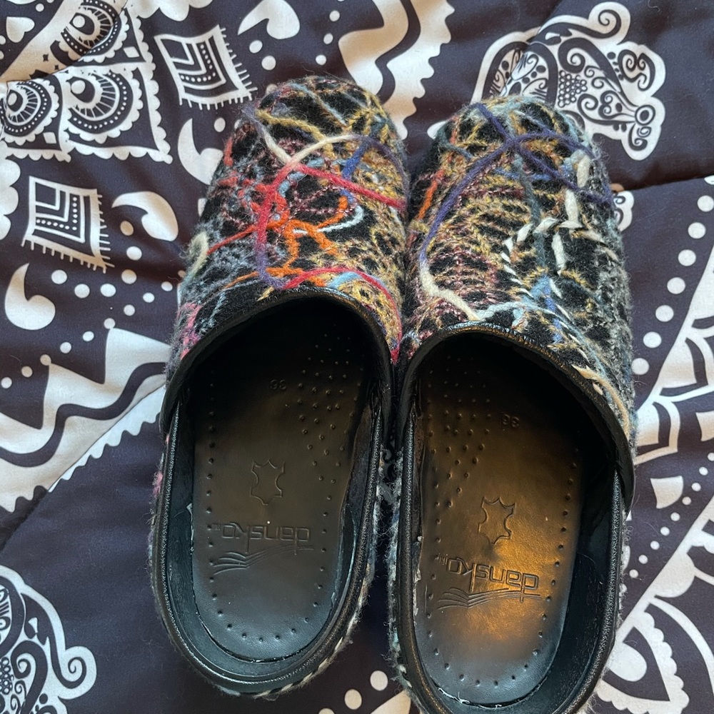 Women’s Dansko 36